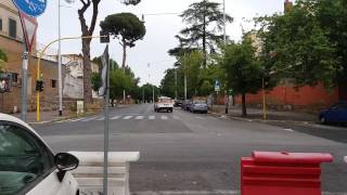 Ambulanza automedica Carabinieri in sirena Roma 29 Luglio 2016 Via S Costanza [upl. by Lener]