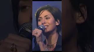 Natalie Imbruglia  Torn 1998 LIVE [upl. by Nebuer102]