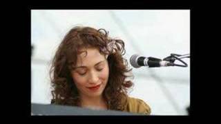 Regina Spektor  Mermaid 08232005 [upl. by Avahc249]