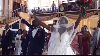 Wow Watch how bride and groom praise in church on their wedding day 🙏 [upl. by Malita338]