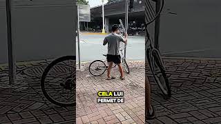 Cet Homme a Transformé le Guidon de Son Vélo en Chaise  surprenant vélo chaise création drole [upl. by Rogerio639]