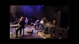 Chas And Dave  Live at The O2s IndigO2 An Idiot Invades The Stage [upl. by Raynah]