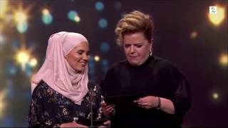 Iman Meskini presents award at gullruten 2018  ENG SUB [upl. by Richlad]