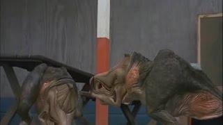 Tremors 2 Aftershocks  All Shriekers scenes in CGI [upl. by Alram]