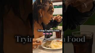 I tried British food for the first time ‖ Pie Mash amp Liquor [upl. by Eissehc]