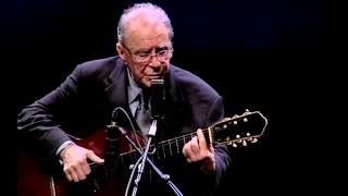 João Gilberto  Chove Lá Fora [upl. by Avrenim586]