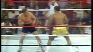 Boxing  1981  10 Rnd Heavywwightt Bout  Gerrie Coetzee VS Renaldo Snipes imasportsphile com [upl. by Noirod]