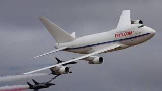 2008 MCAS Miramar Airshow  Boeing 747SP Flyby [upl. by Stedt]