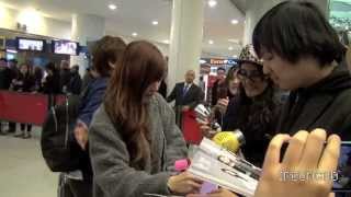 FANCAM 131102 소녀시대 SNSD  티파니 TIFFANY ARRIVING JFK AIRPORT NY USAHQ [upl. by Lauri]