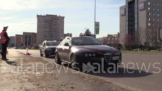 Coronavirus posti di blocco dei carabinieri a Milano [upl. by Asnarepse755]