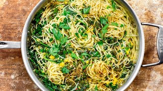 Simple pasta with garlic spinach and ZAATAR [upl. by Etnor]