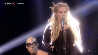 Lucy Mardou  Kringsat af fjender  X Factor DK 2014 Liveshow 2 [upl. by Chelton]