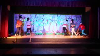 Blancanieves y los 7 enanitos teatromusical Colegio Gibraljaire 29042014 [upl. by Juni]