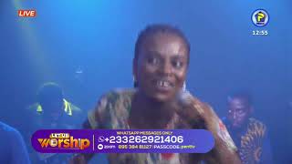 PRAISE MEDLEY ON PENT TV BY AWURAMA AHINFUL WILL KEEP YOU ON YOUR FEET [upl. by Yoshiko311]