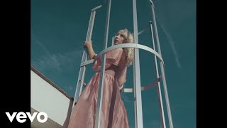 Alice on the roof  How Long Clip officiel [upl. by Silvester]