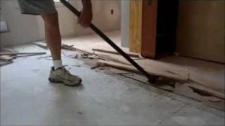 Gutster Flooring Bar  Fastest way to remove hardwood flooring and subfloor [upl. by Laurence665]