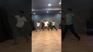 Mocha kotta pallalagi remix 🕺🤩 folksongs remix dance funmode flyoverdanceschool Theni bodi [upl. by Norval628]