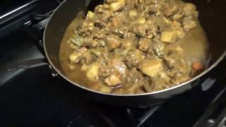 HOW TO MAKE CURRY CHICKEN [upl. by Setiram951]