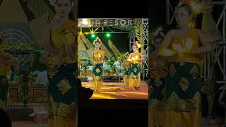 tari pendet bali GWSM 😍 shorts taripendet gwsm garudawisnusatriamuda taribali dance balidance [upl. by Winna]