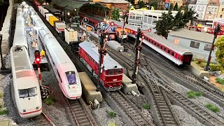 Märklin Drehscheibe Eindrücke von meiner H0 Anlage und Fahrvideo [upl. by Eon961]