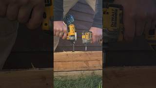 Dewalt Impact DCF850 vs Dewalt Impact DCF887 Wood Screws 15quot part1 [upl. by Nara]