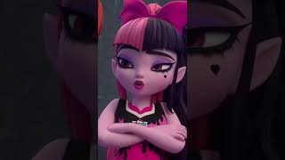 Draculaura e Toralei si sfidano per diventare paurleader 🤫  Monster High™ Italia [upl. by Maon]