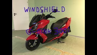 Kymco GDink 300i  How to adjust the windshield height  Tutorial DIY Lifehack [upl. by Ok]