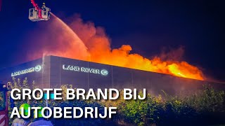 Grote brand bij Land Rover en Jaguar in Oosterhout [upl. by Gavriella253]