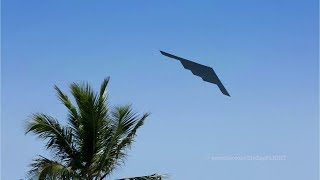 B2 Bomber amp F16  Miami Beach Air amp Sea Show [upl. by Odraner113]