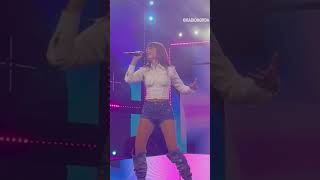 Annalisa al Cornetto Battiti Live 2023 di Bari canta Mon Amour [upl. by Terrena]