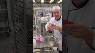 Stop au lait qui déborde 😀 cantine shortvideo astucecuisinefood [upl. by Euphemiah893]