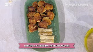 Caciocavallo allargentiera e frittelle di cavolfiore  È sempre mezzogiorno  20022024 [upl. by Sualkin]