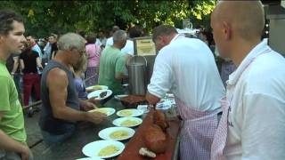 Menschenauflauf im Biergarten Legendäre Grillabende im Waldhäusle in Waltenhofen [upl. by Oderfigis95]