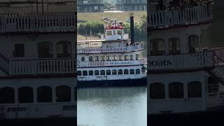 Riverboat on Ohio River [upl. by Silber837]