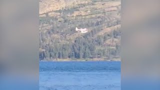 RAW Skimmers fight fire near Peachland [upl. by Nautna112]