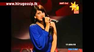 Nadeesha Hemamli Singing quotSUDU ASU PITA NEGALAquot Song  Hiru Gossip wwwhirugossiplk [upl. by Hosea]