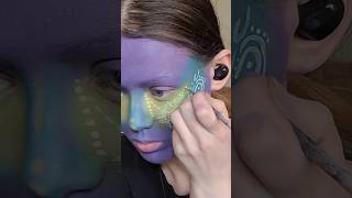 Alienated👽 creativemakeup makeupartist halloweenmakeuplook makeuptutorial [upl. by Aicirtam497]