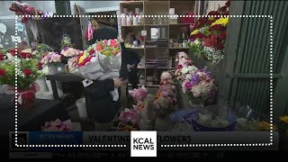 Shoppers flock to get last minute flowers for Valentines Day [upl. by Diskin]