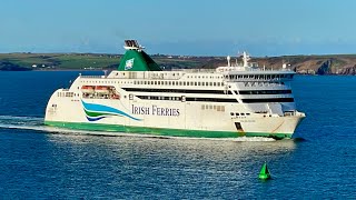 MV Oscar Wilde in Milford Haven Waterway 7124 [upl. by Arekat838]