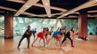 Shaky Shaky  Zumba Routine Arief ZIN [upl. by Nerrot]