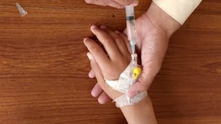 How To Give Injection in Cannula Easily at Home injection cannula medicalstudent [upl. by Mapes228]