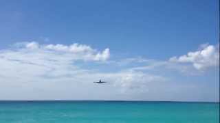 KLM 747 St Maarten Landing Princess Juliana Aiport [upl. by Koenig]