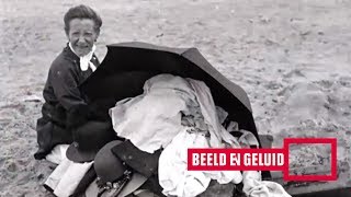 Het strandleven in Hoek van Holland 1923 [upl. by Ytsud]