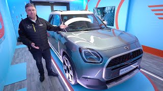 A Tour of the New MINI Countryman  Vertu Motors [upl. by Lou]