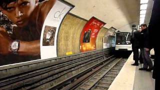 Paris Metro パリメトロ6号線MP73系電車Nation駅 [upl. by Otilesoj88]