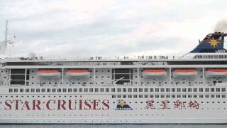 Timelapse of Cruise Ships in Singapore [upl. by Rori]