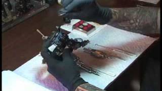 Setting up a lining tattoo machine  liner machine [upl. by Eylsel]