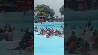 Ombak buatanwahana tsunami di Hawai waterpark [upl. by Einaffyt]