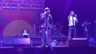 Kiss on The lips  The Dualers with Si Cranstoun Live at Wembley Arena 14th May 2022 [upl. by Cul]