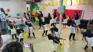 Culto das Crianças  Departamento Infantil  Coreografia quot Labareda quot 😭🎶👏🏽 [upl. by Lainad]